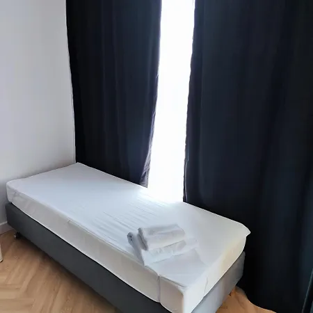 Sleepy3city Plac Unii 3*